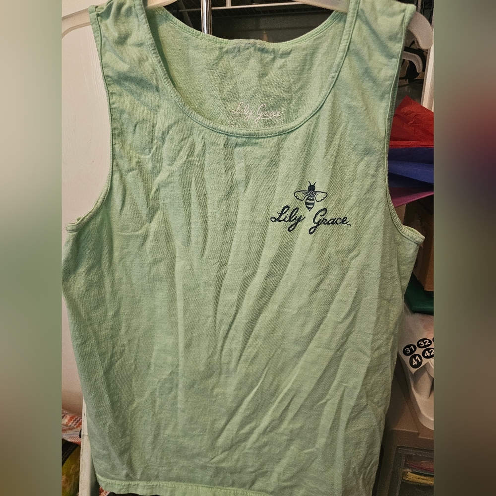 ✅️🎉3/10 Create A Bundle For Offer. Lily Grace Green Gold Tank Top Medium